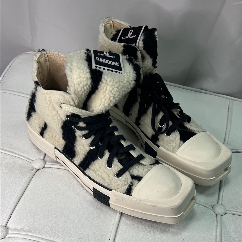 Converse Turbork Fleece High-Tops in Black and White